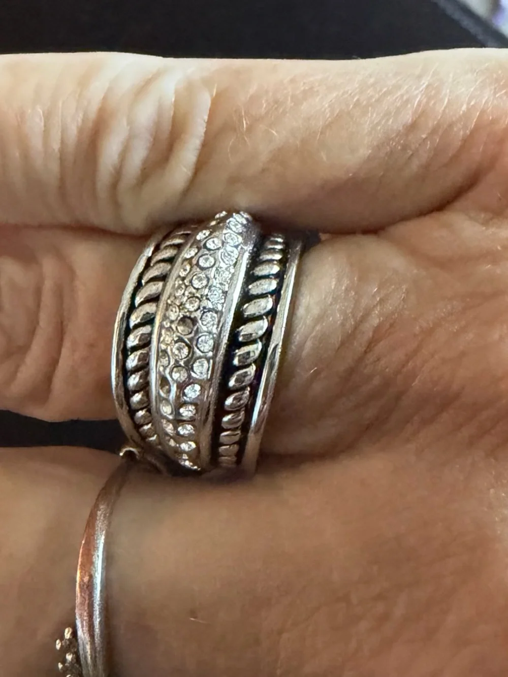 Sparkle Allure Antiqued Twist Womens 6 Crystal Pure Silver Over Brass Band